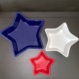 Chantal Star Shaped Baking Dish Set - 3 piece stackable set - Red White and Blue